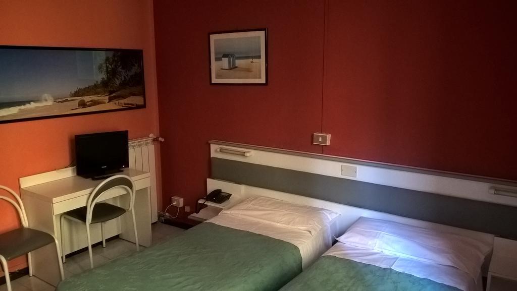 Hotel Del Sole Mediolan Pokój zdjęcie